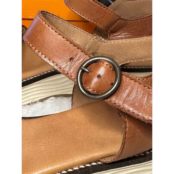 Miz Mooz Women's Valentine Sandals in Brandy Colored Leather Size 40 New in Box - Picture 6 of 16